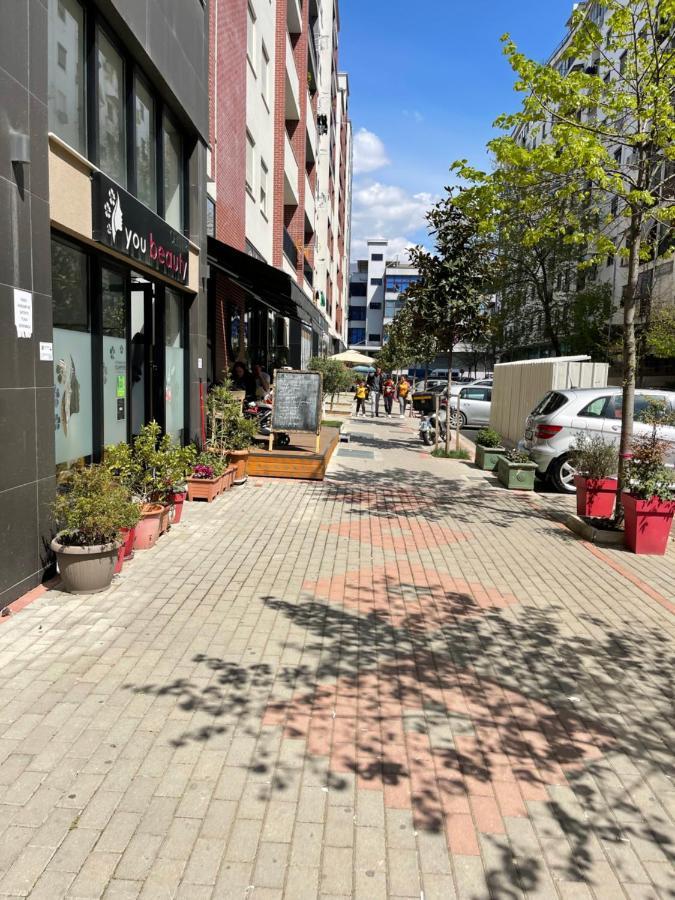 Lovely Apartment تيرانا المظهر الخارجي الصورة