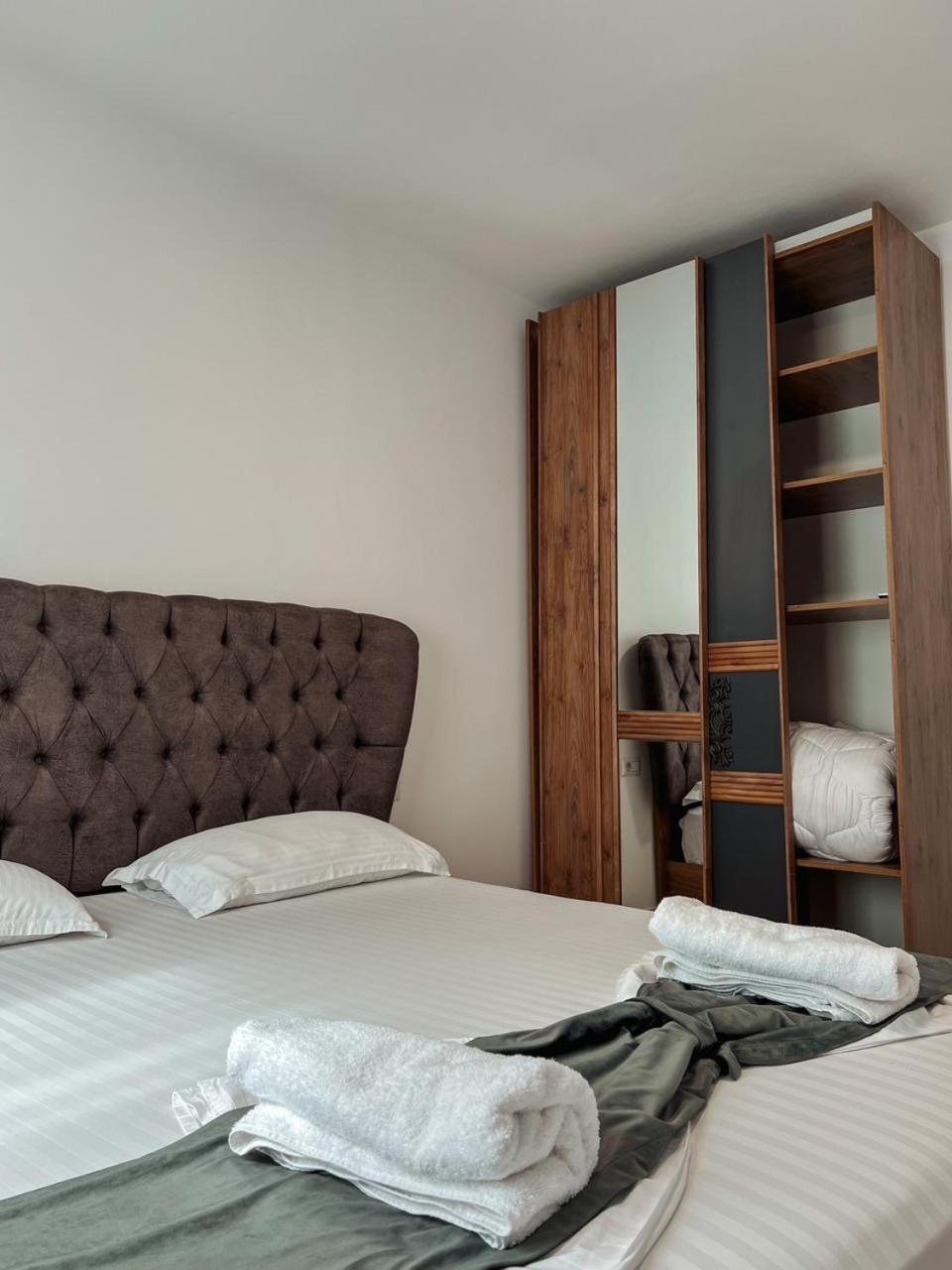 Lovely Apartment تيرانا المظهر الخارجي الصورة